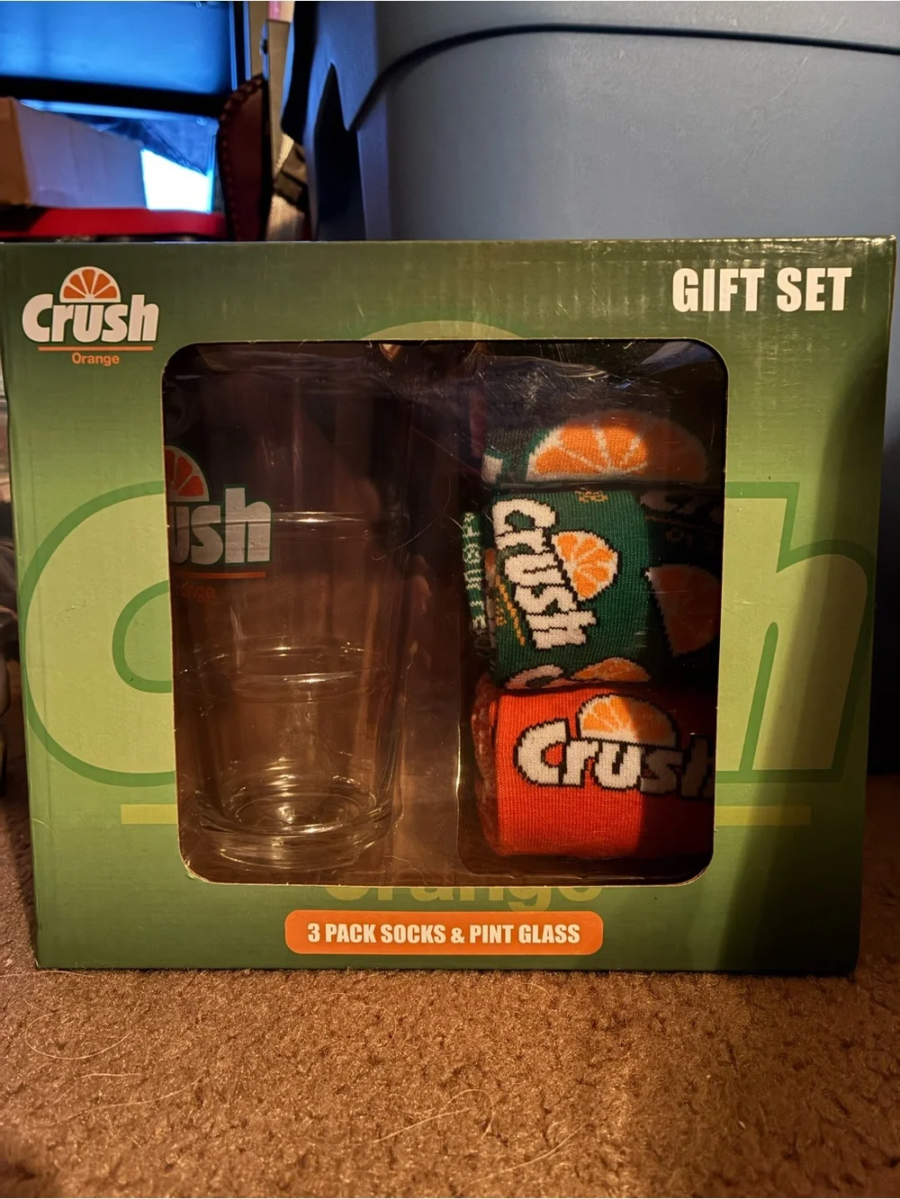 Crush Orange Gift Set – Green & Orange Socks with Crush Pint Glass